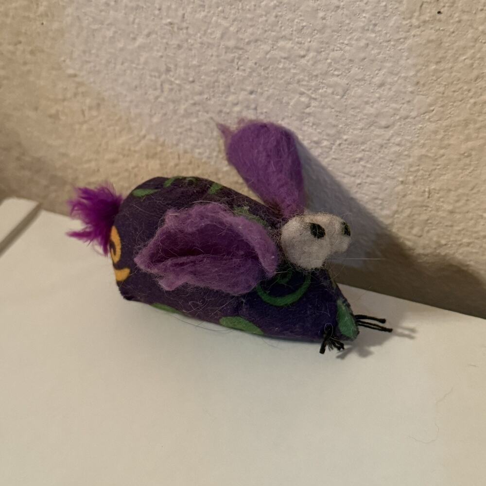 Multipet International Cat Toy Mouse with Feather Purple Swirls 2019